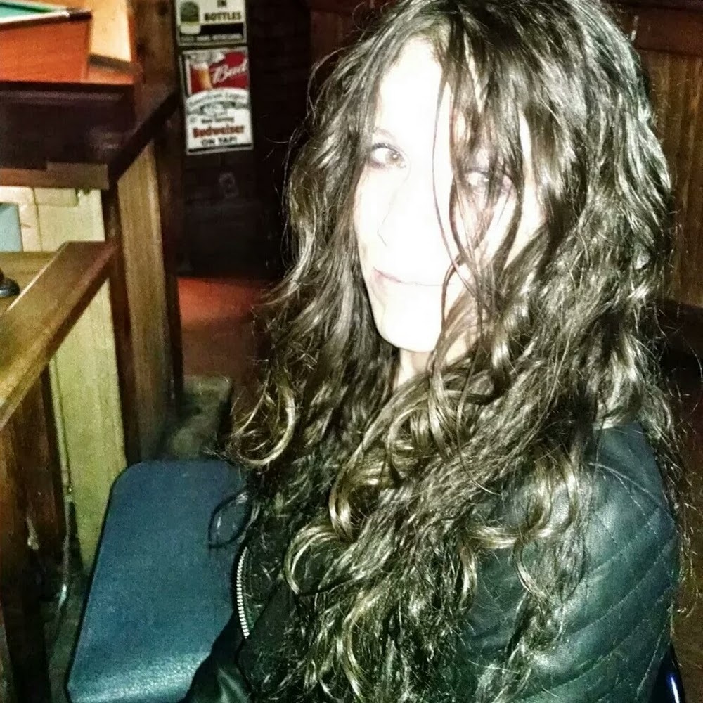 Meet your Posher, Debbie